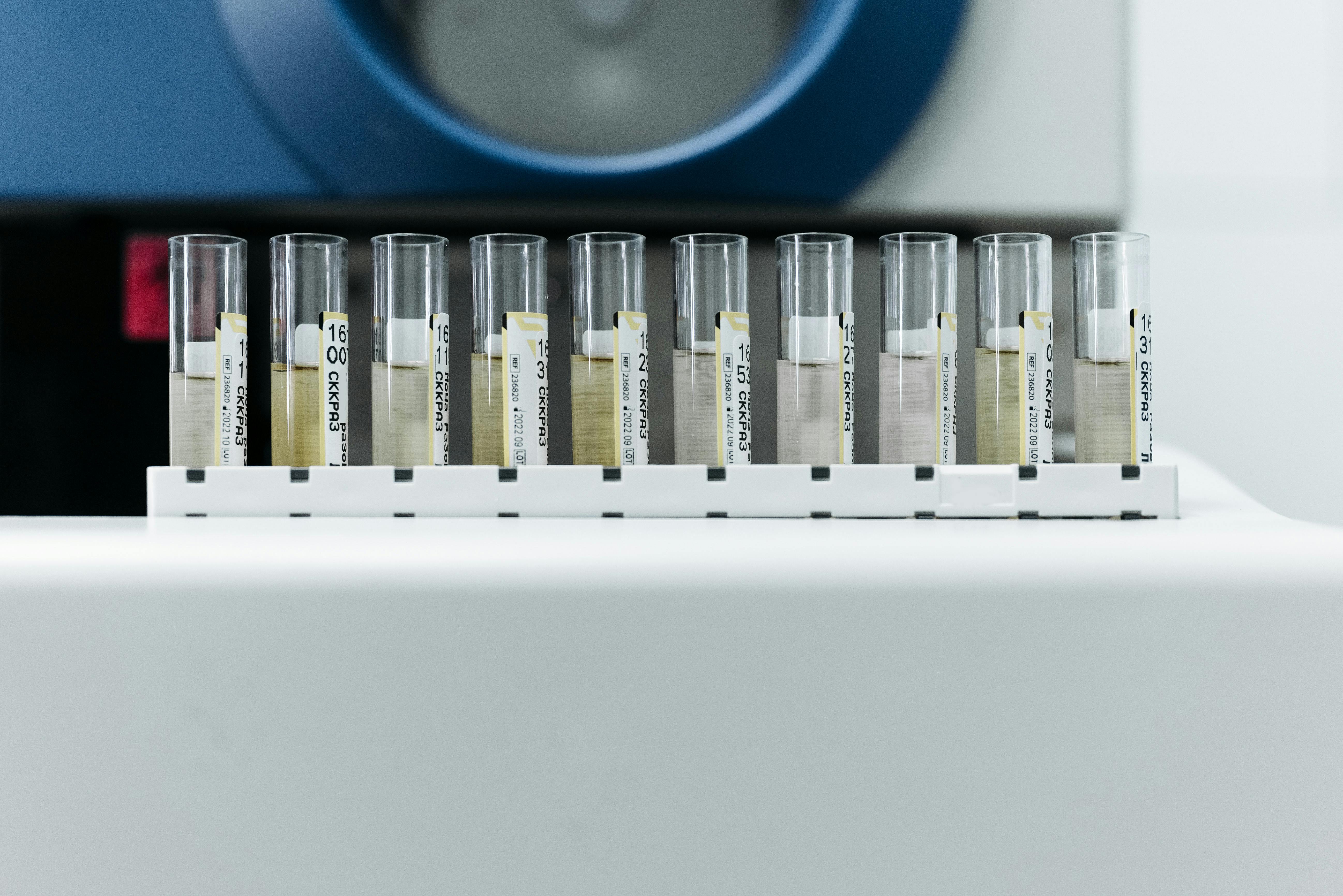 Analito - Tubos de ensaio em laboratório
